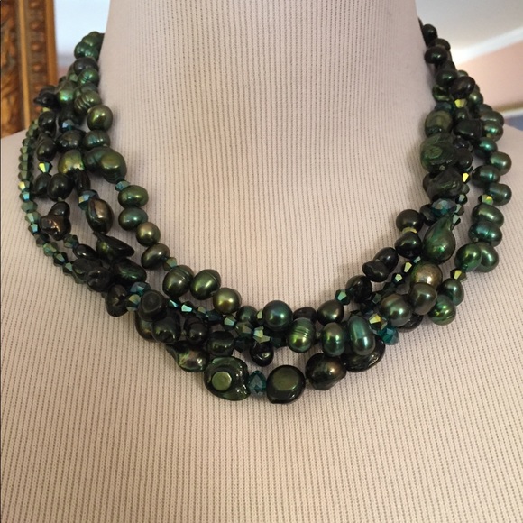 Stunning Emerald Green Four Strand Necklace - Picture 5 of 6